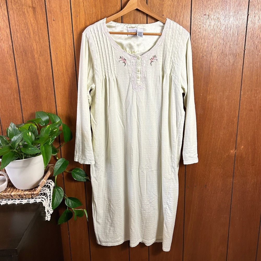 Vintage Bobbie Brooks Womens Long Sleeve Nightgown Yellow Floral Cottagecore‎